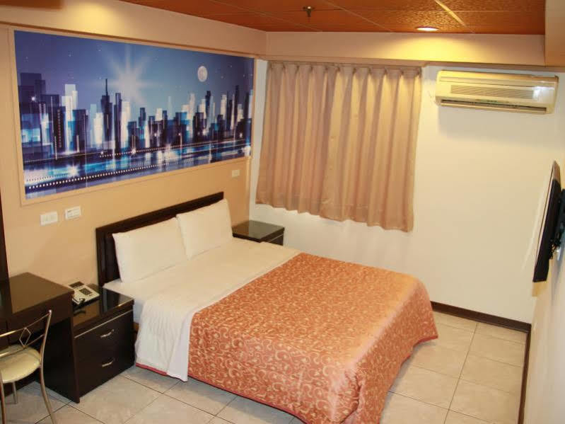 טאיפיי Ti Hwa Hotel מראה חיצוני תמונה